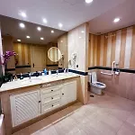 In Gvadalpin 5 Stars Hotel, With Big Terrace Apartment Marbella