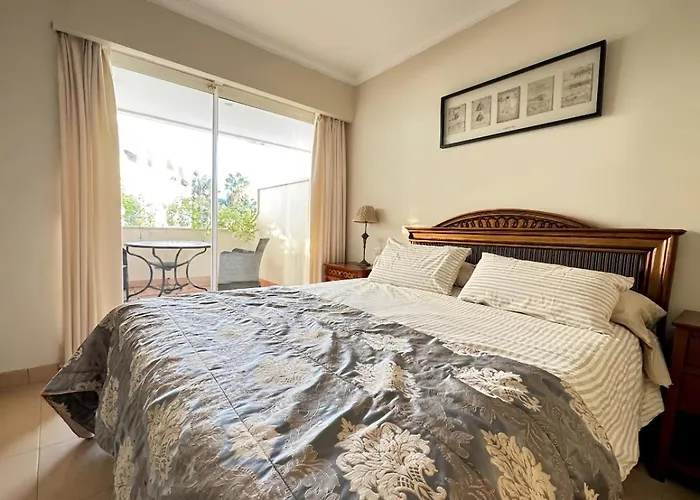 Apartament In Gvadalpin 5 Stars Hotel, With Big Terrace *